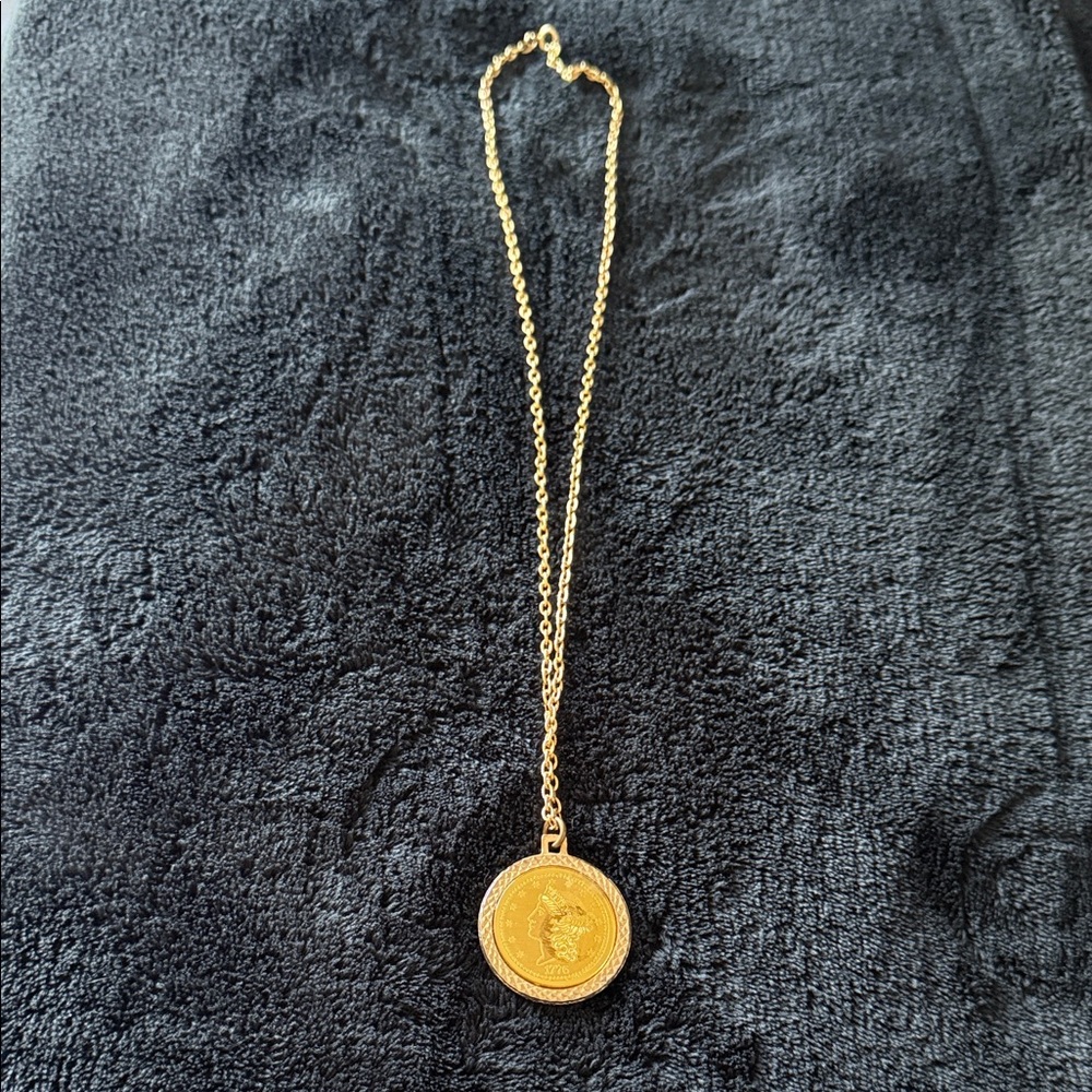 Gold Coin Pendant Necklace